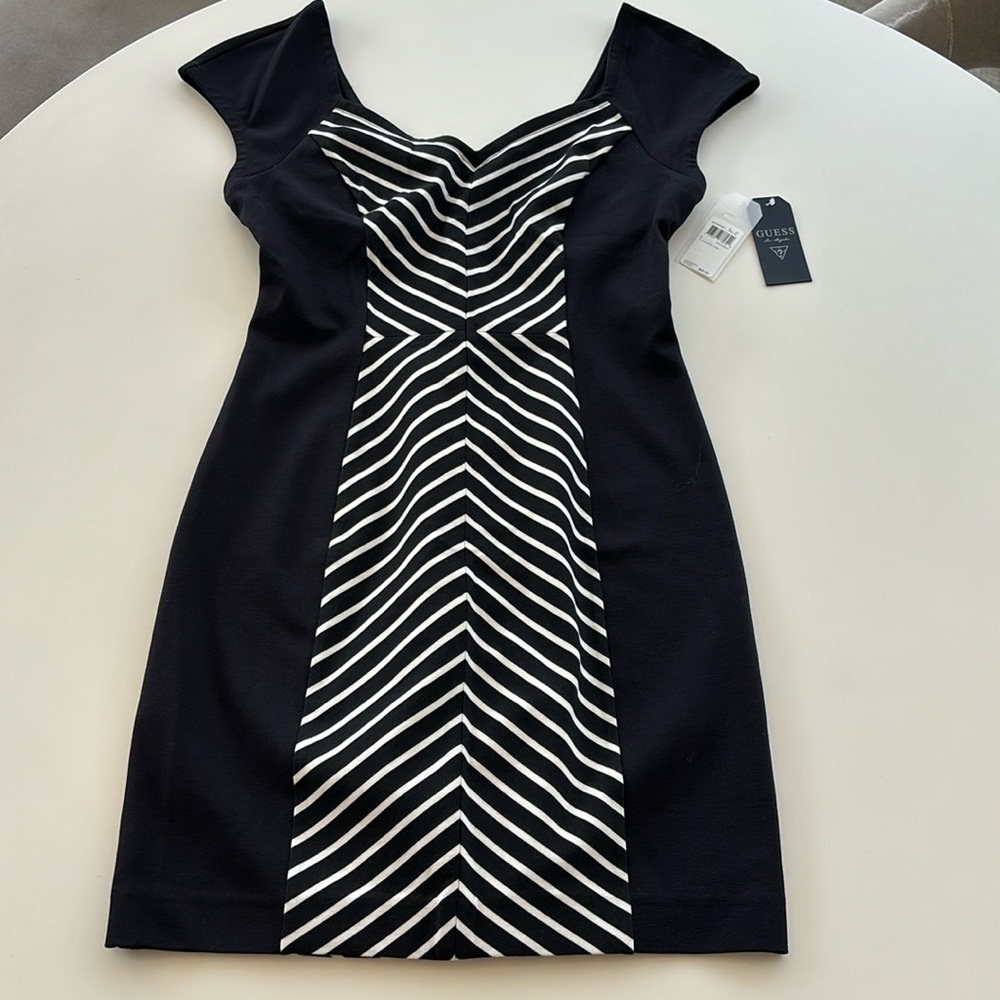 GUESS Alexa dress